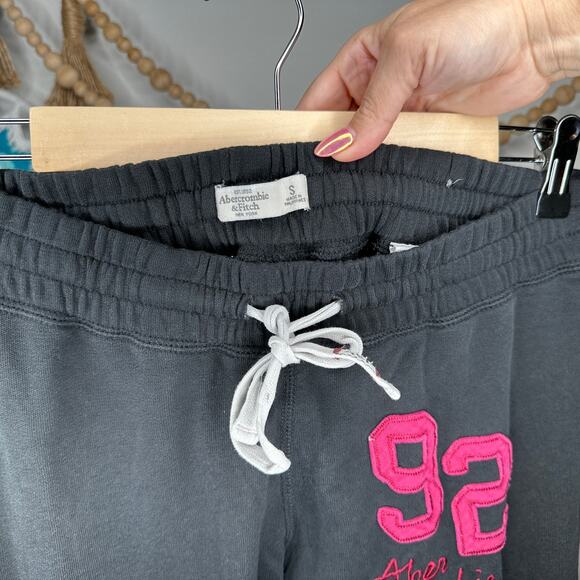 Abercrombie & Fitch Black Jogger Sweatpants - Picture 4 of 4